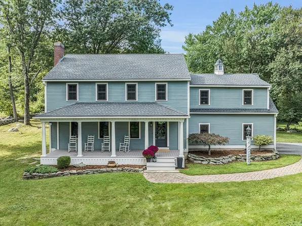 37 Magnolia Dr, Westford, MA 01886