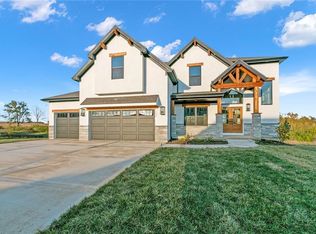 4718 NW Sienna Rdg, Riverside, MO 64150