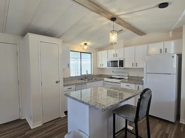 6942 W OLIVE Avenue #85, Peoria, AZ 85345