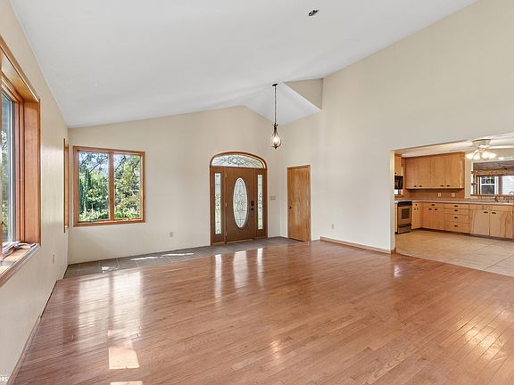 4th image of 1117 Buddy Holly Pl