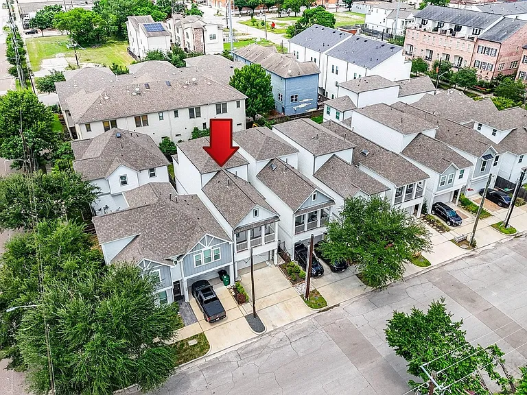 1122 Live Oak St — Photo 35