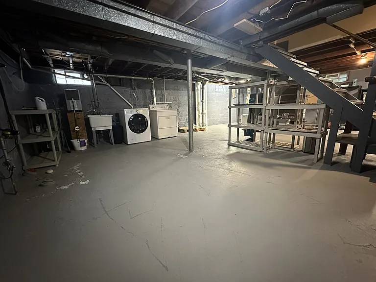 285 Merchants Rd — Photo 24