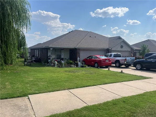 1647 Tucson Loop #A & B, Springdale, AR 72764