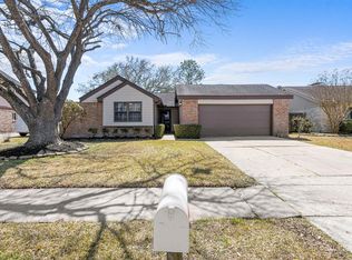 822 Bradwell Dr, Houston, TX 77062