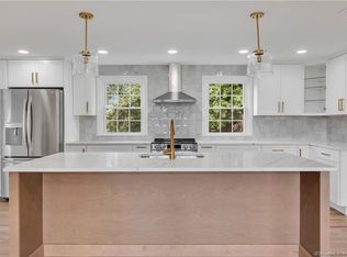 27 Winthrop Blvd, Cromwell, CT 06416