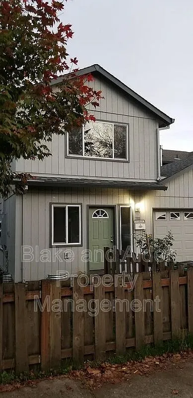 3 bed, 2.5 bath, 1500 sqft, $2,395 — Photo 1