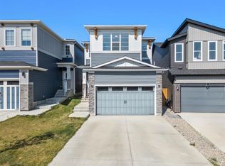 108 SE Carringsby Mnr NW, Calgary, AB T3P1T6