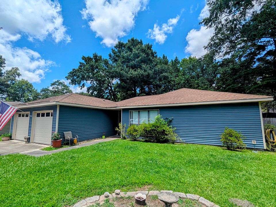1st image of 107 Wakefield Ct