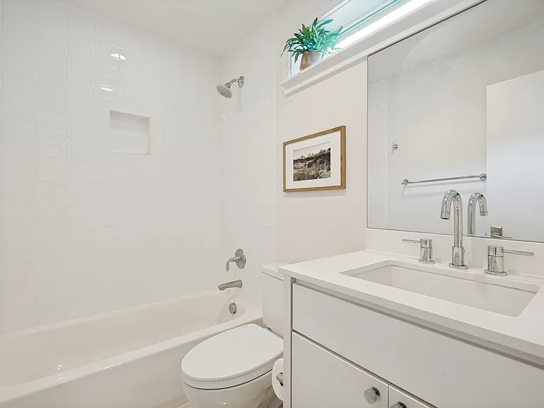 4913 Dartford Dr — Photo 16