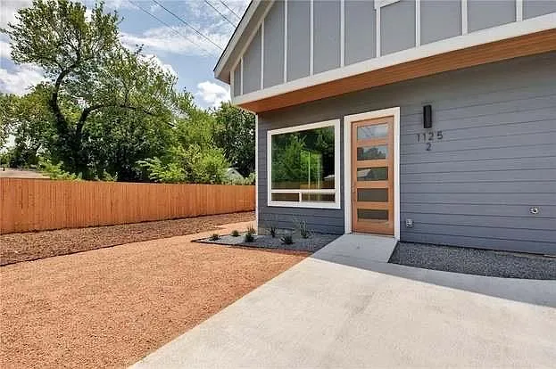 1125 Ebert Ave — Photo 3