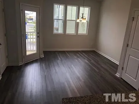6006 Giddings St — Photo 2