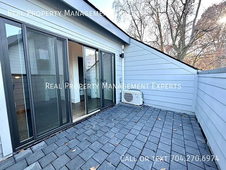 1004 Margaret Brown St #C — Photo 11