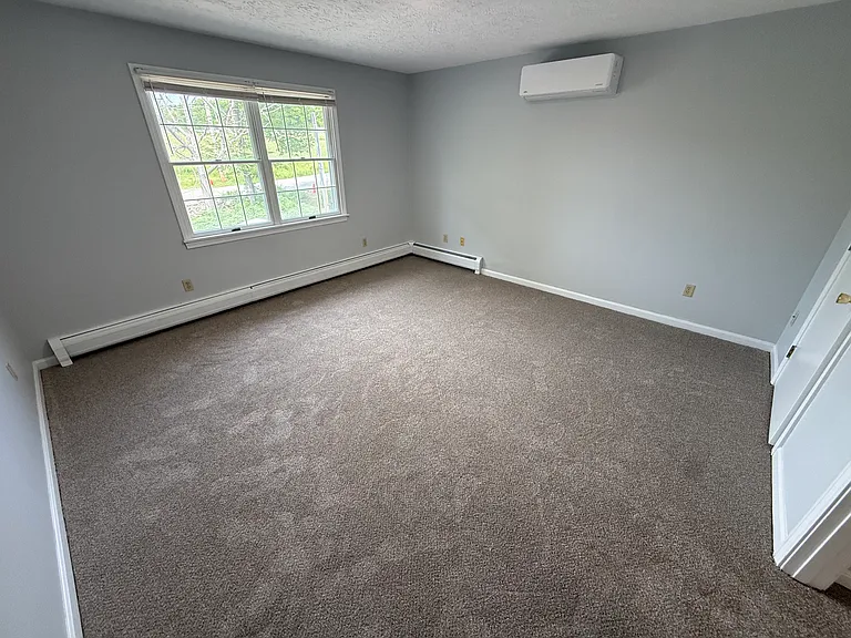 90-92 Elm St #3 — Photo 11