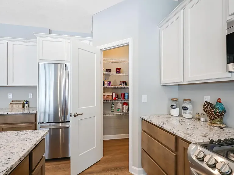 17753 Everest Ave — Photo 5