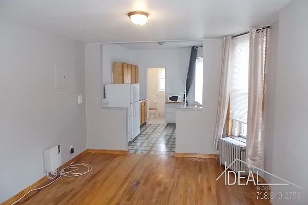1st image of 721 Union St APT 4R