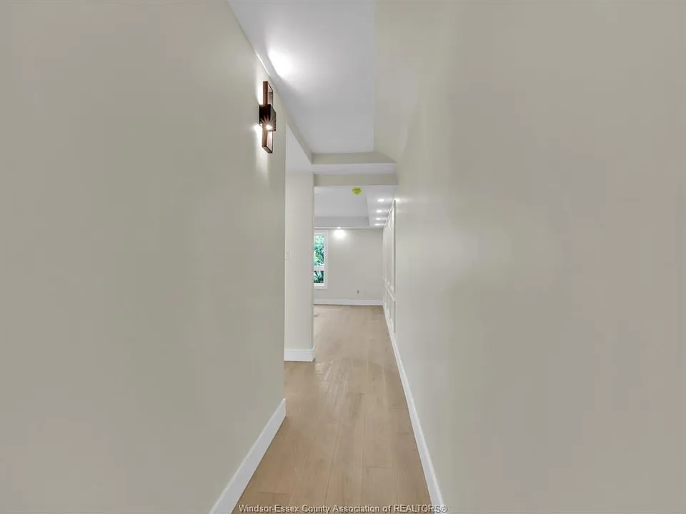 670 Cameron Ave #101