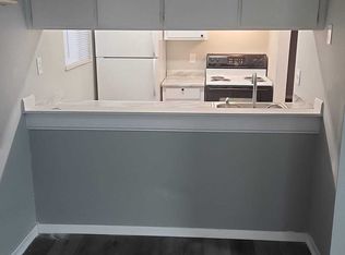 120 Fox Hill Ln, Elyria, OH 44035