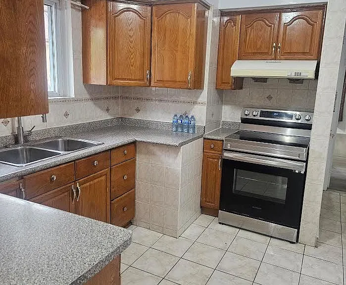 16 Cicerella Cres #MAIN — Photo 2