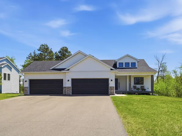 642 Alaska Pl S, Cambridge, MN 55008