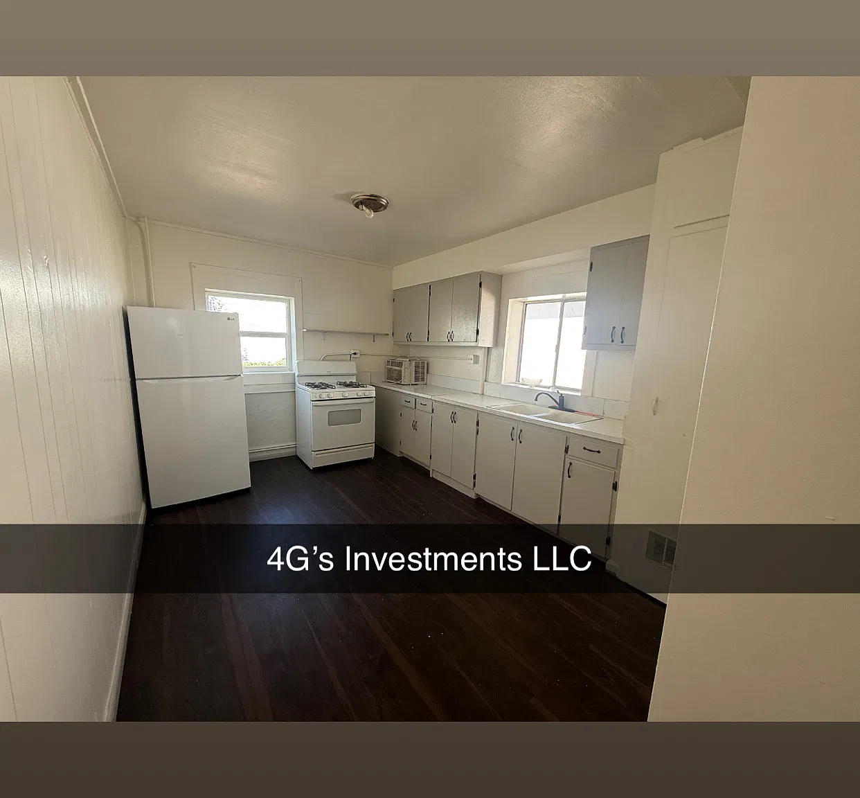 1205 East Murray Drive - A — Photo 1