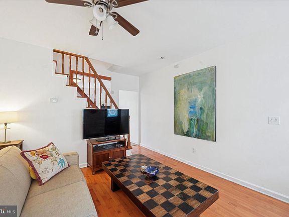 5th image of 2031 E Letterly St