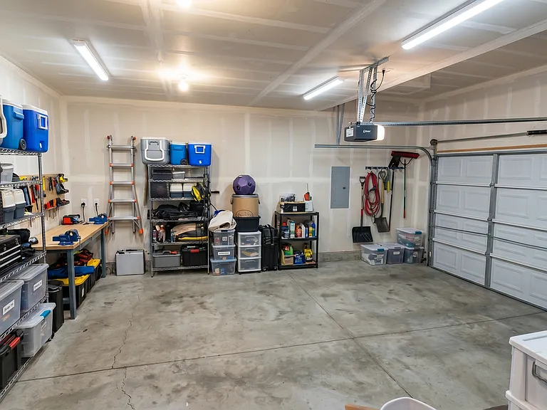 9774 Vistas Park Dr — Photo 24