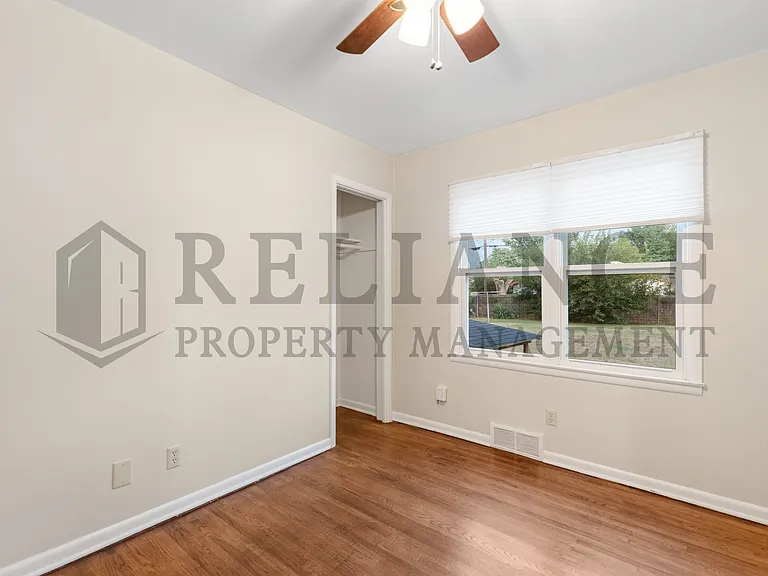 2310 S Vine St — Photo 9