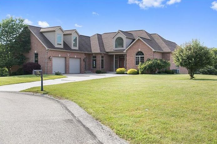 2nd image of 1404 Farmview Ct
