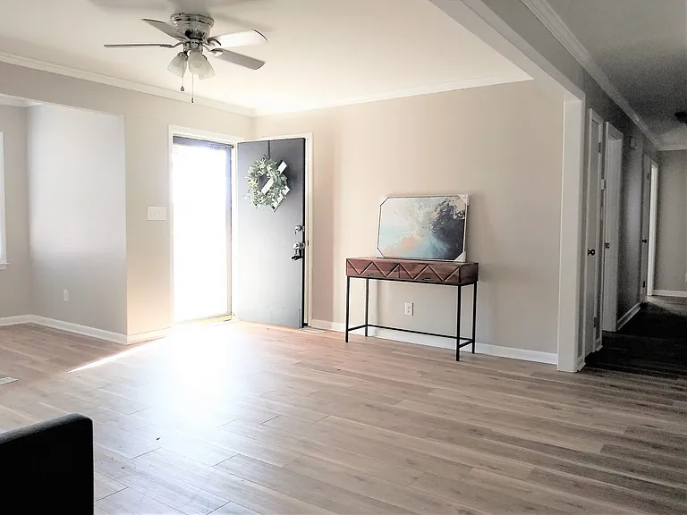 2309 Calray Ave SW — Photo 5