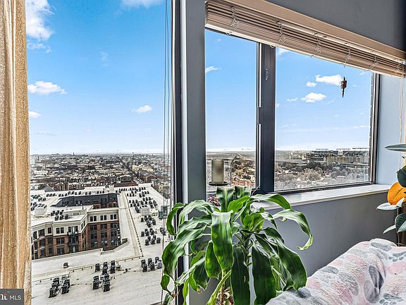 3rd image of 10 E Lee St Unit 1204