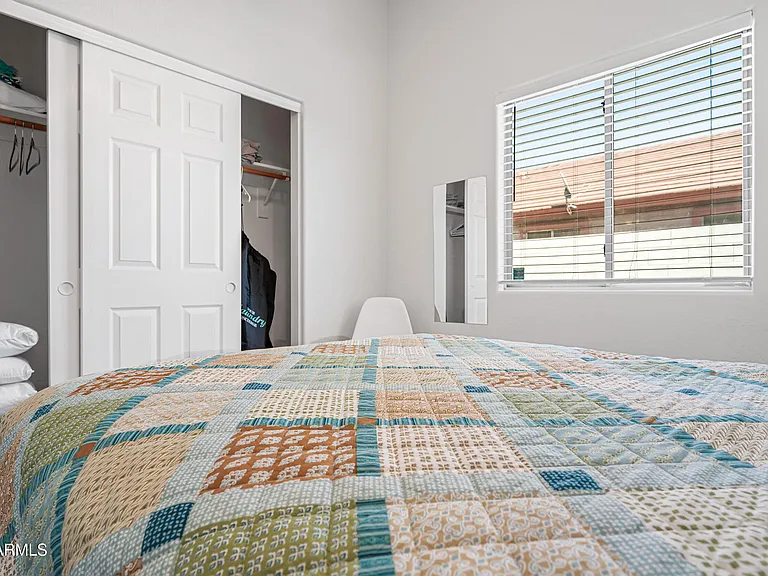 3228 E Sandy Way — Photo 35