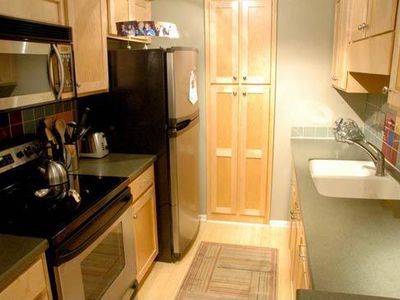 1118 Highland Bluff Dr SE, Atlanta, GA, 30339