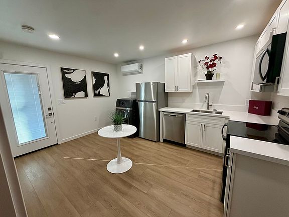 4th image of 262 E Foothill Blvd #1