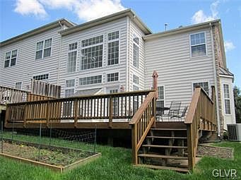 2nd image of 512 N 41st St