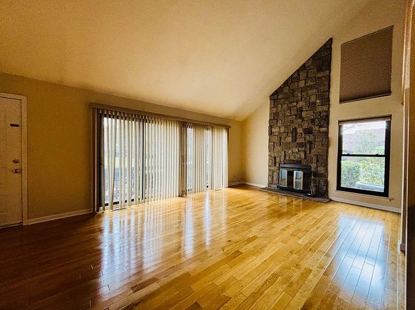 82 Kingsberry Dr UNIT 82