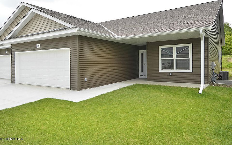 1st image of 2203 Greenfield Dr W