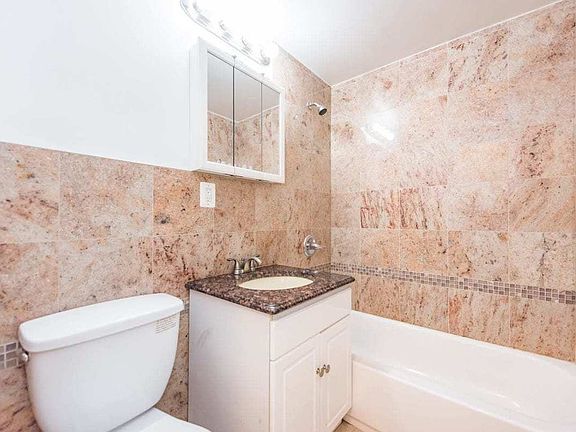 5th image of 2058 Steinway St APT 3R