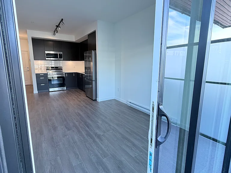 15735 85th Ave #504 — Photo 10