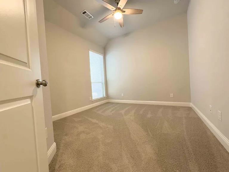 4449 Tall Knight Ln — Photo 15