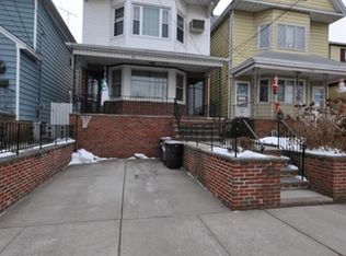 14 W 6th St, Bayonne, NJ 07002