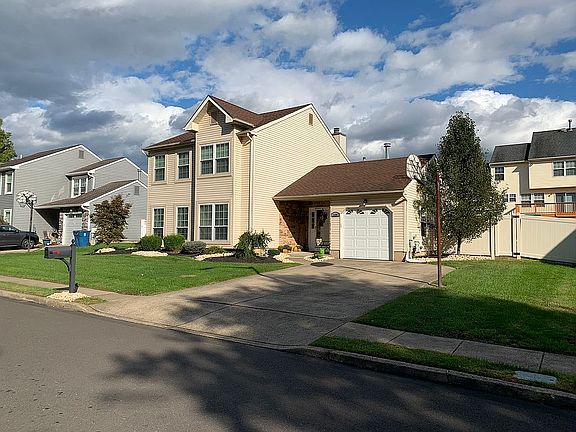 2nd image of 1459 Society Hill Dr