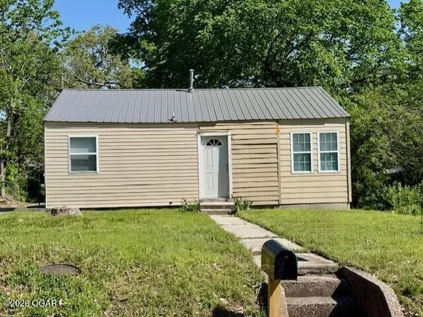2633 E Windsor St, Joplin, MO 64801