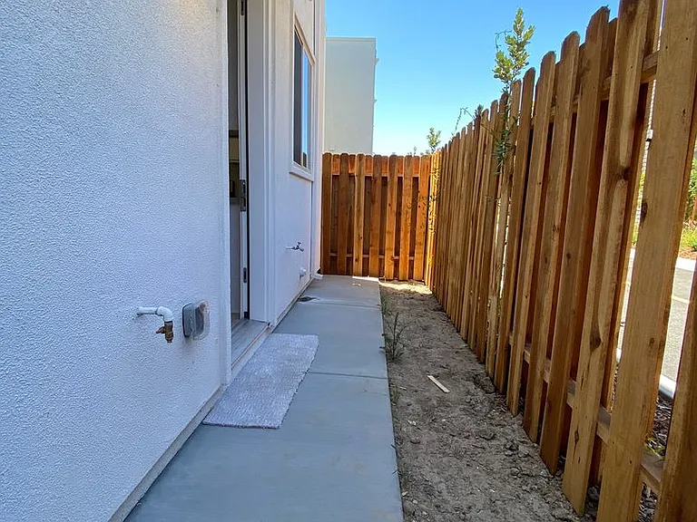 191 Log Pond Ln — Photo 12