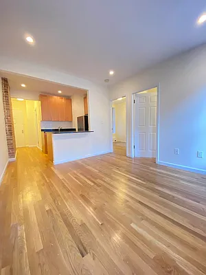 Rented by Bond New York | media 2