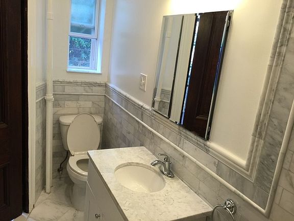 4th image of 531A Washington Ave APT 2
