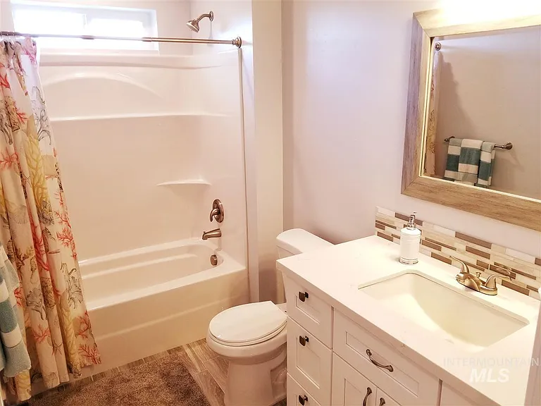 Upstairs bathroom