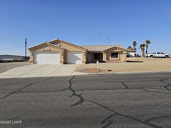 4th image of 3525 Yavapai Dr