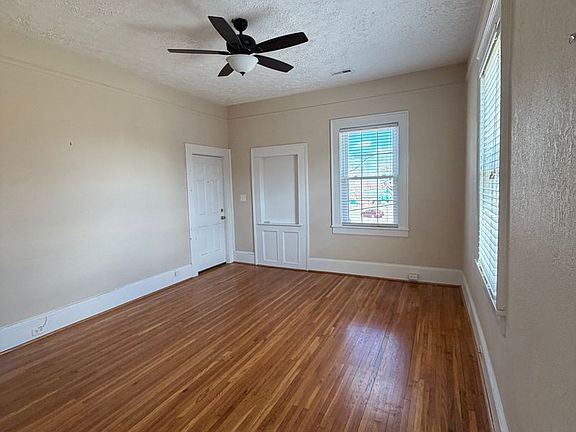 3rd image of 115 Lockett St #3