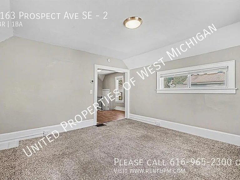 1163 Prospect Ave SE #2 — Photo 6