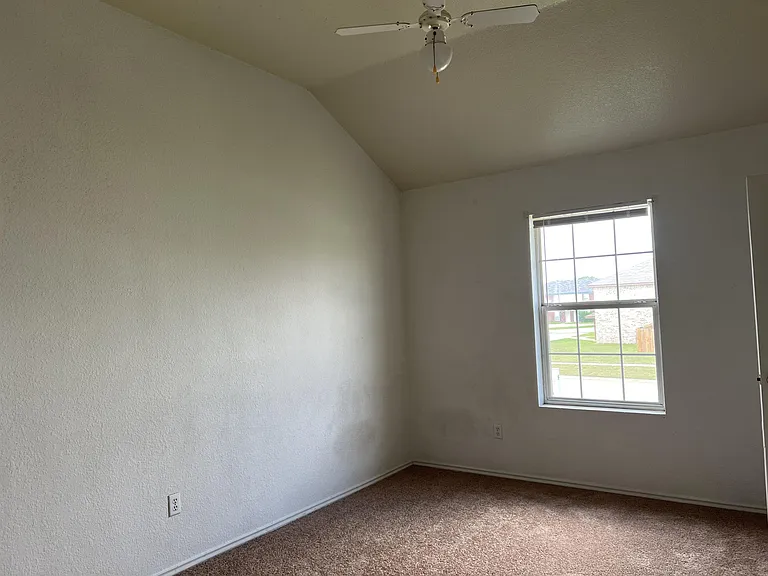 1200 Industrial Blvd #B — Photo 8